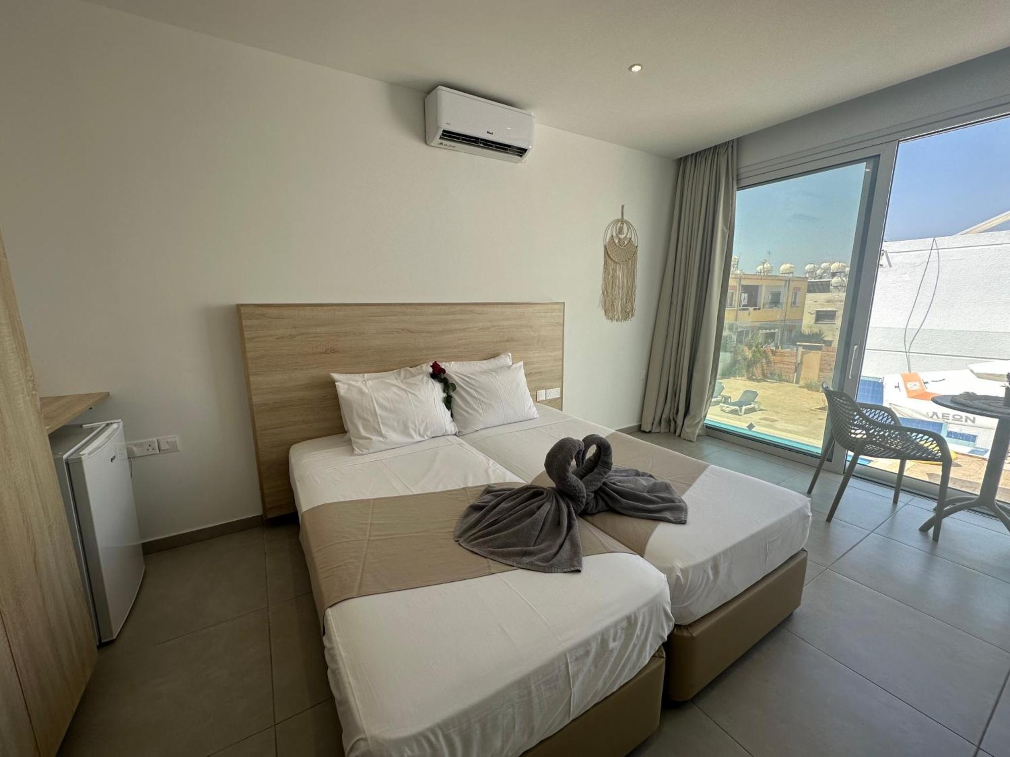 Sun Plaza Suites - Adults Only Ayia Napa Eksteriør billede