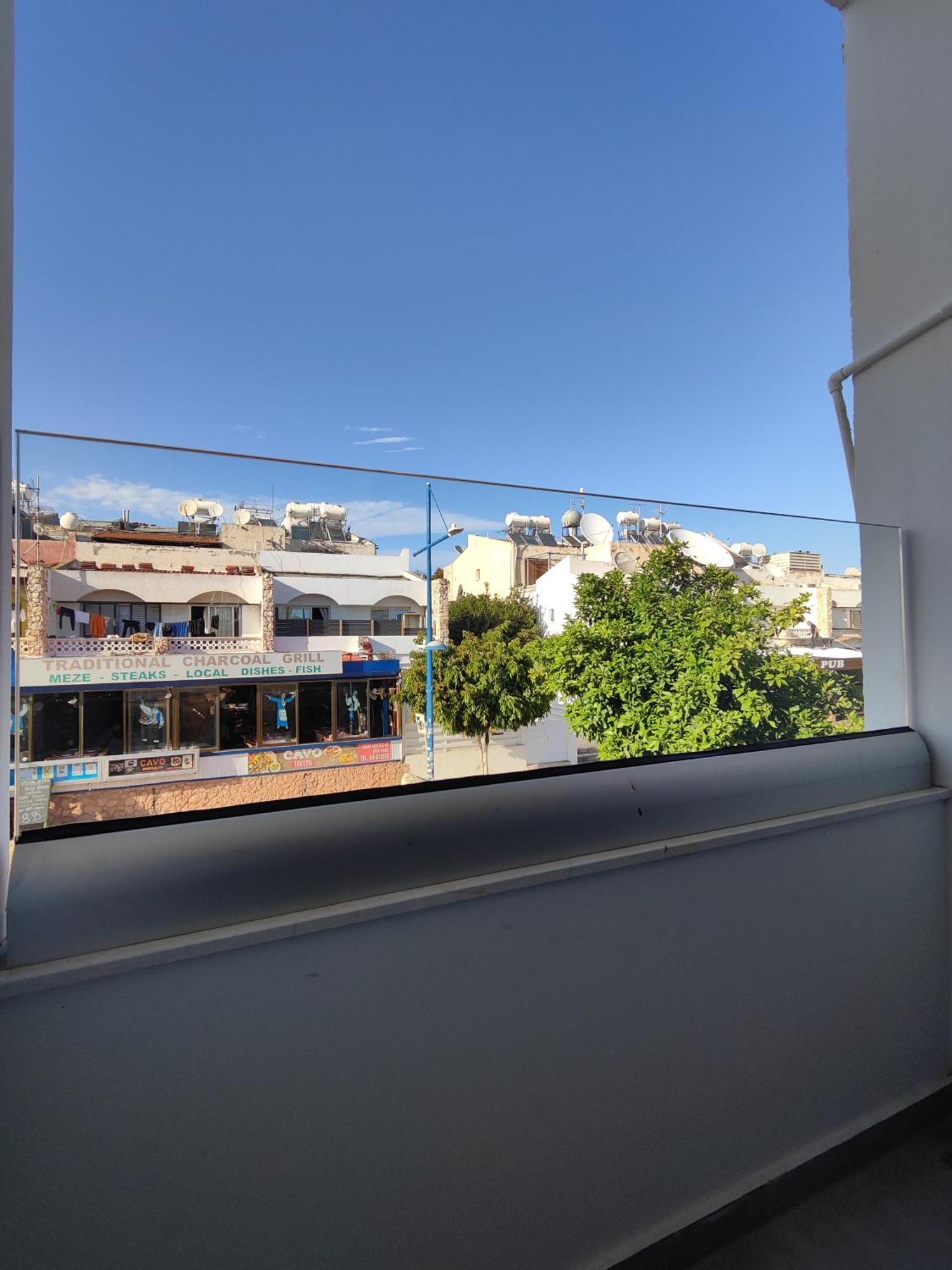 Sun Plaza Suites - Adults Only Ayia Napa Eksteriør billede