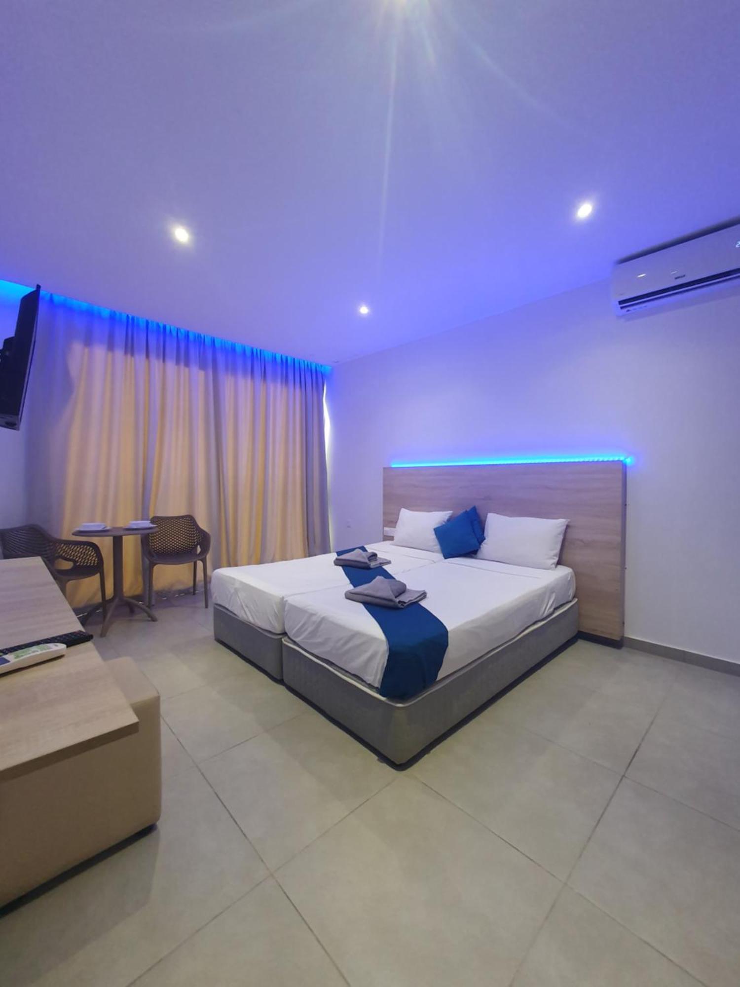 Sun Plaza Suites - Adults Only Ayia Napa Eksteriør billede