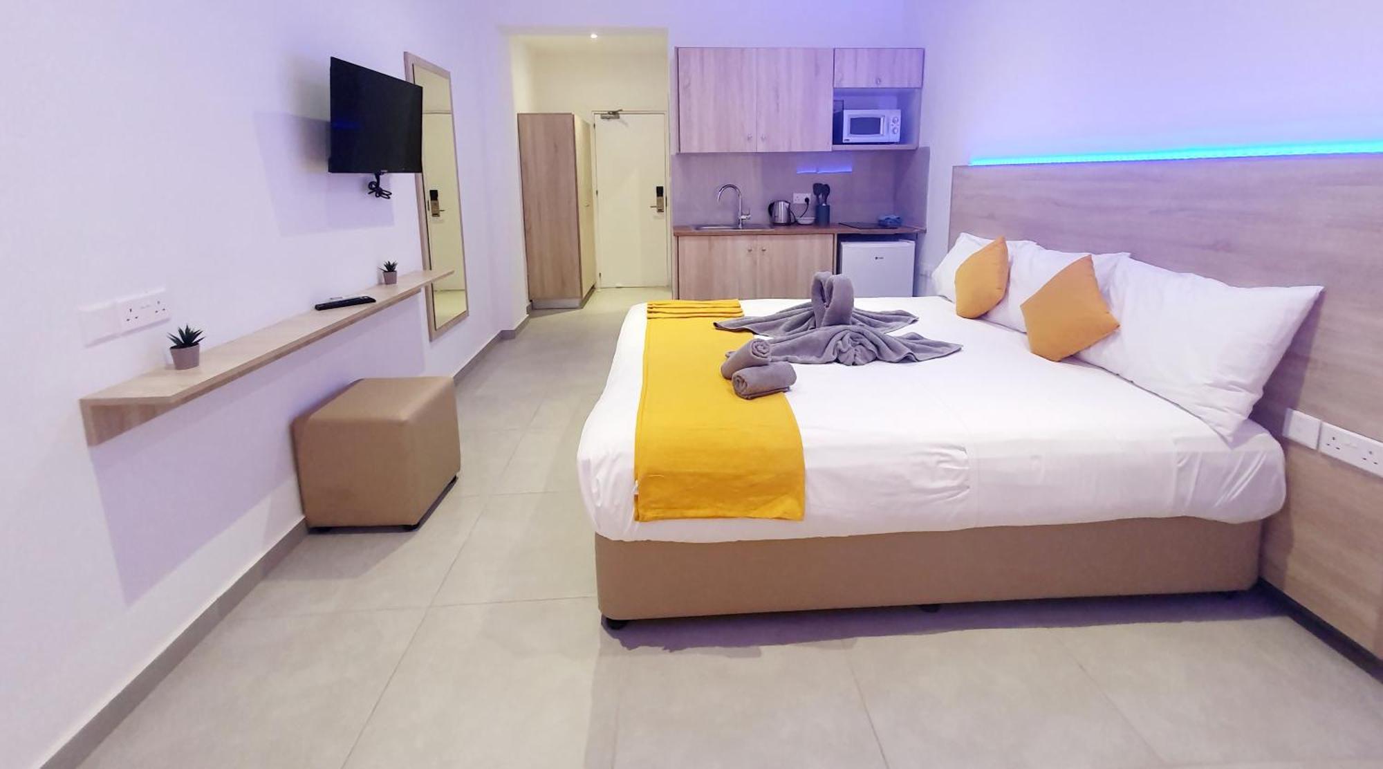 Sun Plaza Suites - Adults Only Ayia Napa Eksteriør billede