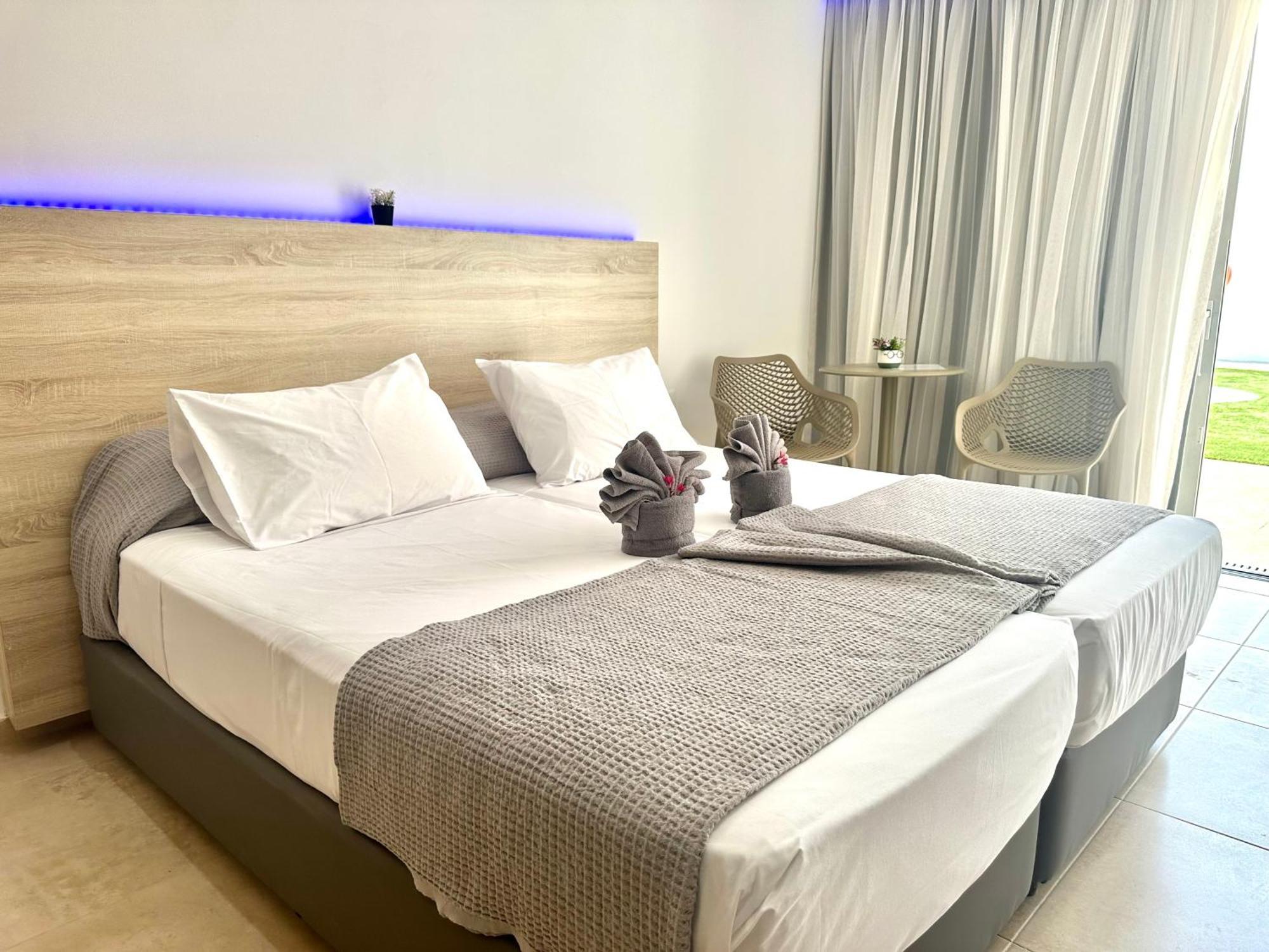 Sun Plaza Suites - Adults Only Ayia Napa Eksteriør billede